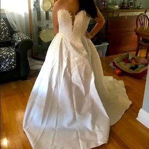 Brand new lulus wedding dress size 8